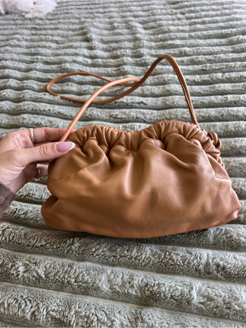 Mansur Gavriel Mini Cloud Clutch/Bag Tan Like New Condition - Picture 5 of 12